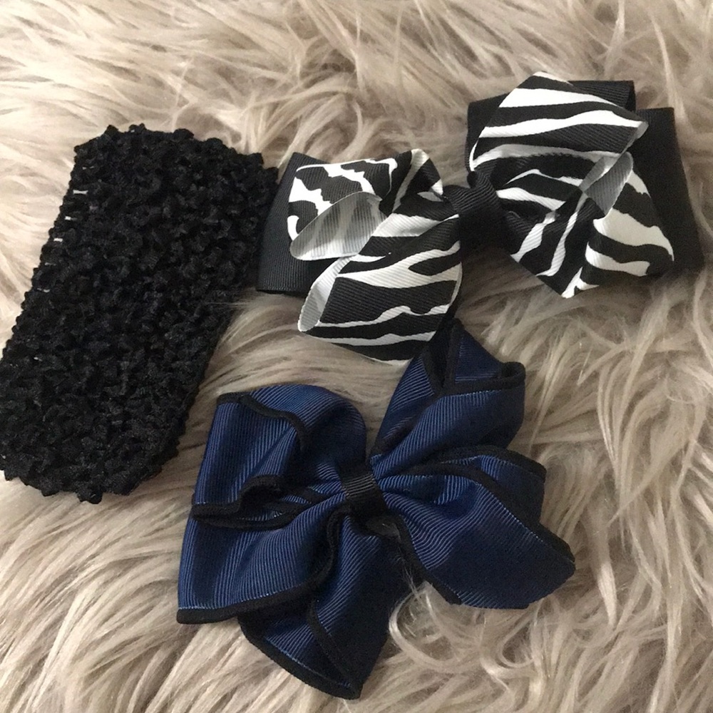 NEW BABY HEADBAND WITH 2 LARGE BOWS